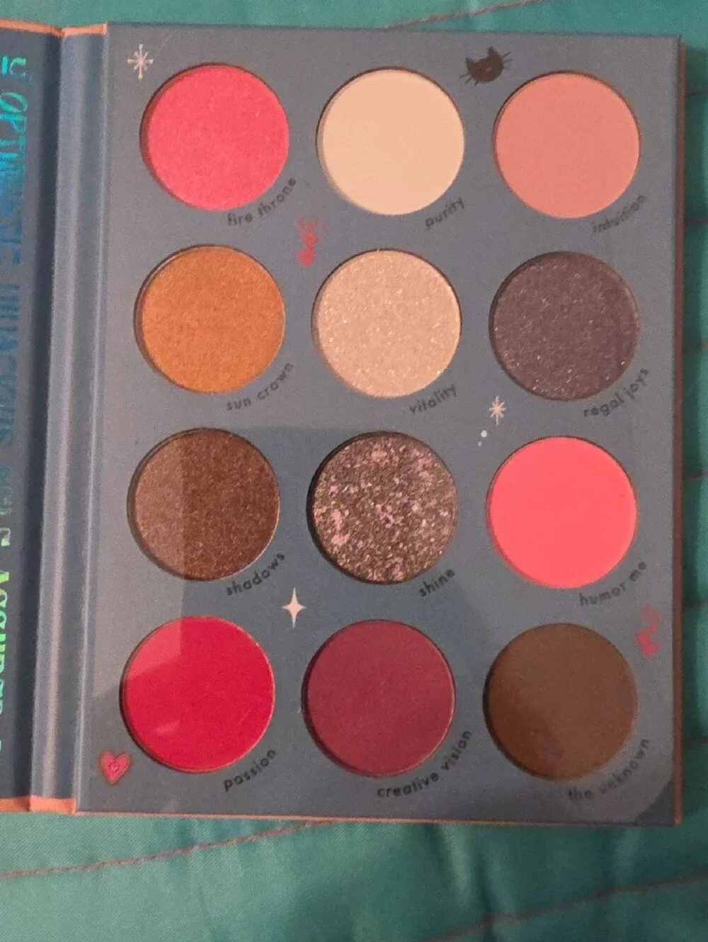 Kara Beauty Queen of Wands Eyeshadow Palette — Pink Shades